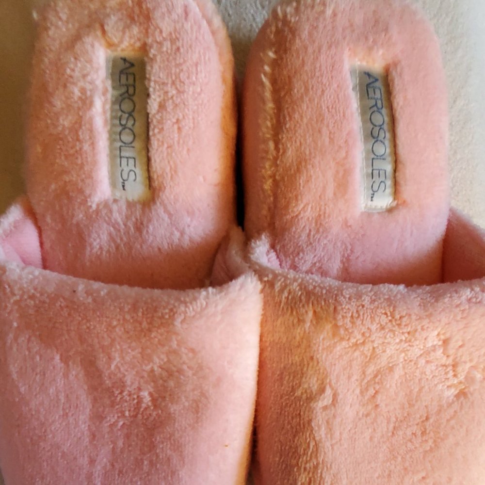 Ladies PLUSH Slippers
